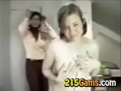 Stepmom Caught Stepdaughter Stripping Porn Dildo